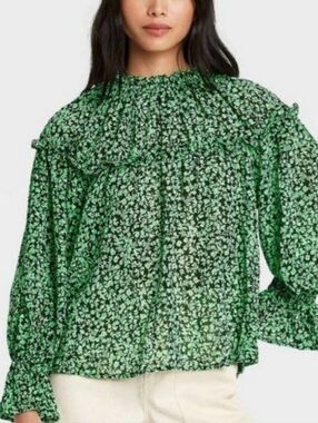 Women's Size M Green Floral Smocked-Yoke Blouse Spring